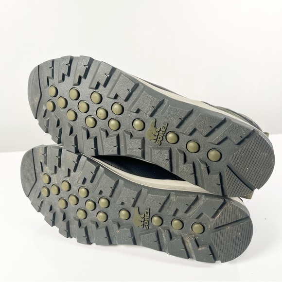 Sorel Green and Black Winter Boots - Picture 3 of 6